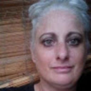 Meet your Posher, Jenifer b.